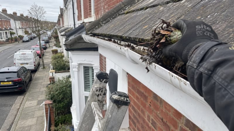 Gutter Cleaning services in Portsmouth, Portsmouth